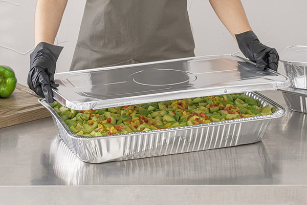 alu extra large foil trays with lids.jpg